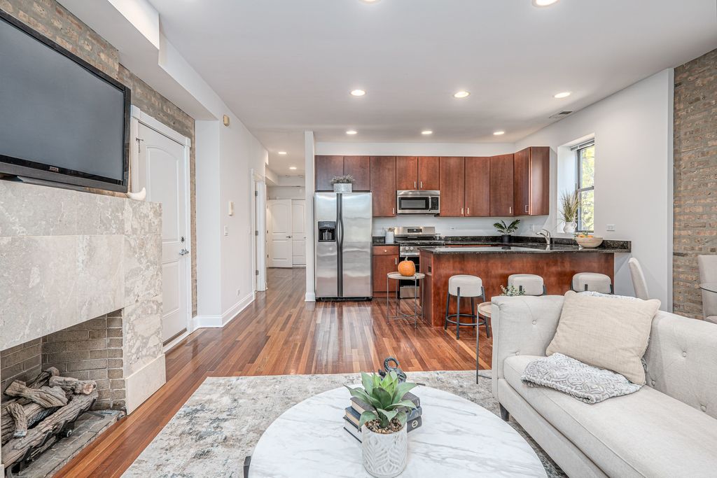 1969 W Cullom Avenue 2, Chicago, IL 60613 — photo 3