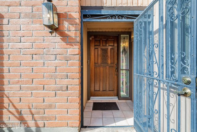 5461 N Camino Del Penoso, Tucson, AZ 85750