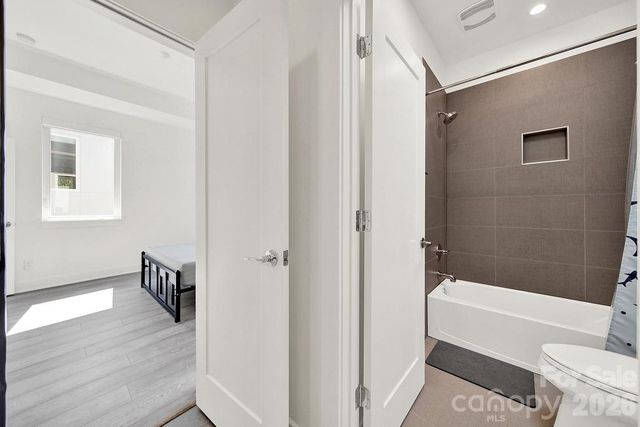 1243 Realta Drive, Charlotte, NC 28211