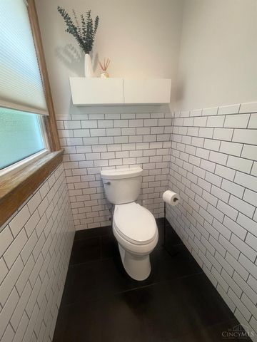 4448 Station Avenue, Cincinnati, OH 45232