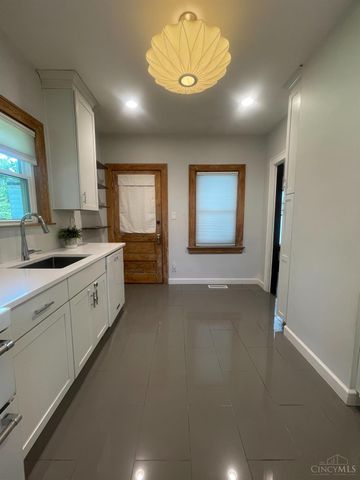 4448 Station Avenue, Cincinnati, OH 45232