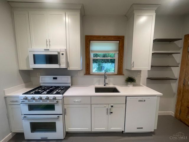 4448 Station Avenue, Cincinnati, OH 45232