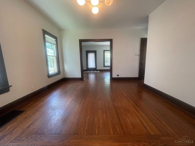 4448 Station Avenue, Cincinnati, OH 45232