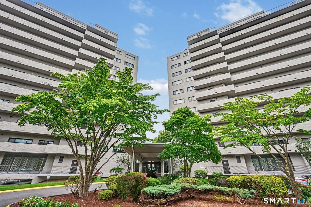 3200 Park Avenue 4C1, Bridgeport, CT 06604