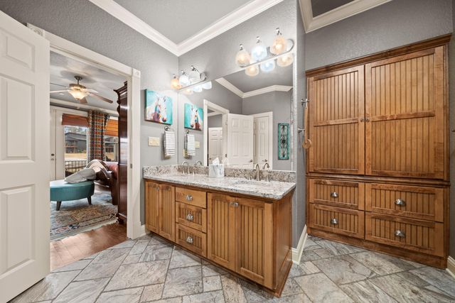 790 Buena Vista Rd, Hot Springs, AR 71913