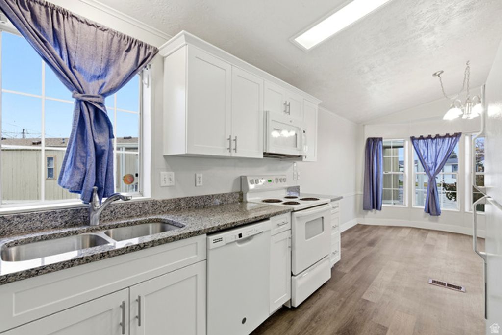 Image 15 of property listing at 150 W 7500 S #55, Midvale, UT 84047