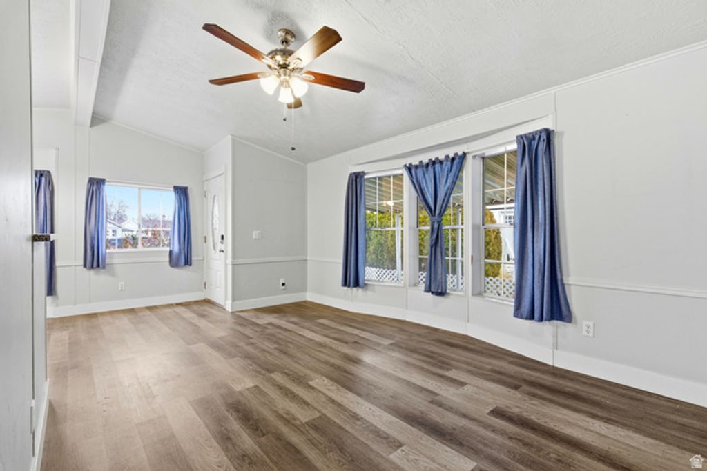 Image 9 of property listing at 150 W 7500 S #55, Midvale, UT 84047