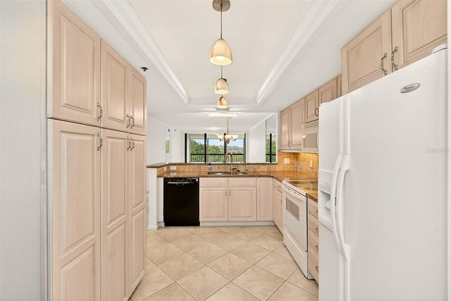11590 SHIPWATCH DRIVE 446, Largo, FL 33774