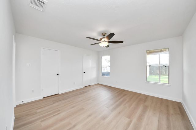 1911 Wildwood Ridge Drive, Missouri City, TX 77489