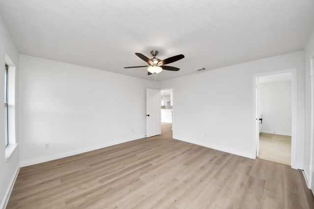 1911 Wildwood Ridge Drive, Missouri City, TX 77489