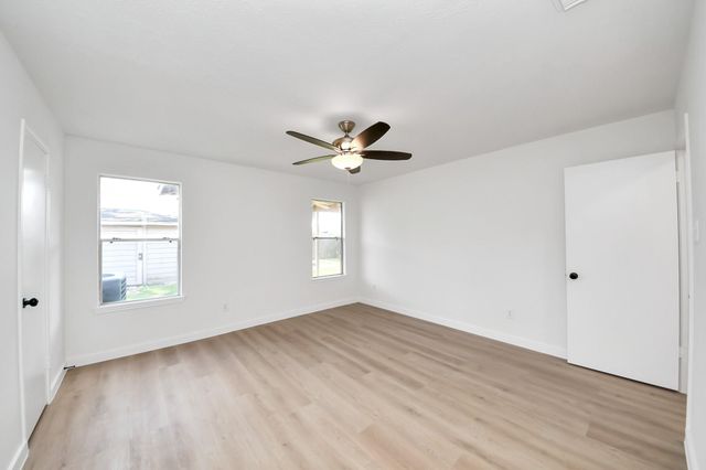 1911 Wildwood Ridge Drive, Missouri City, TX 77489