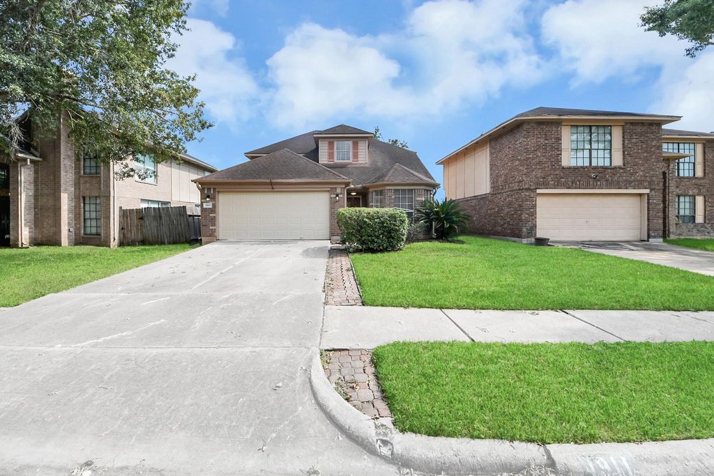 1911 Wildwood Ridge Drive, Missouri City, TX 77489