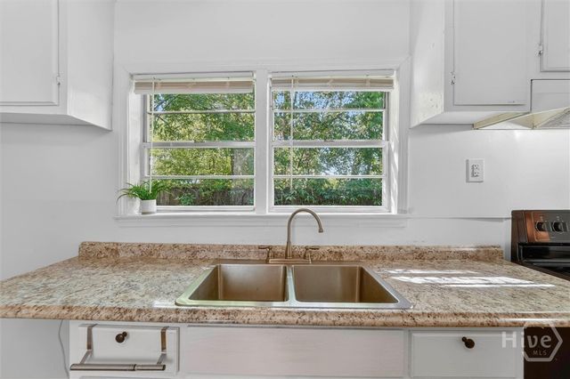 2019 McLeod Street, Savannah, GA 31405