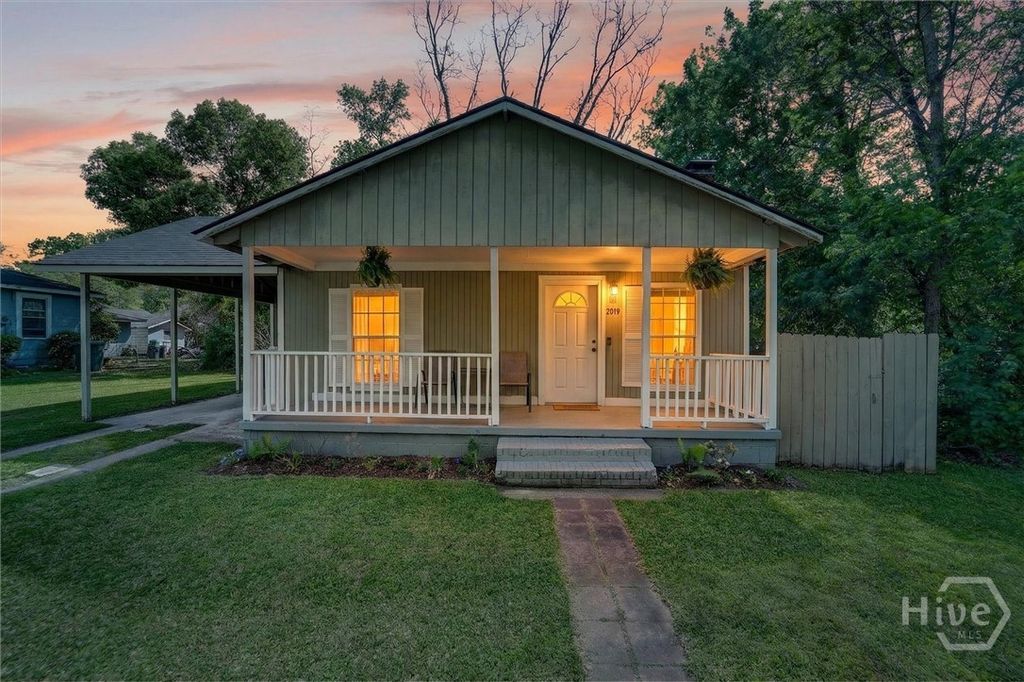 2019 McLeod Street, Savannah, GA 31405