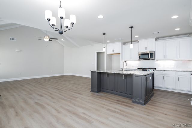 945 Pearl Drive, Prattville, AL 36066