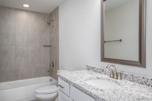 945 Pearl Drive, Prattville, AL 36066