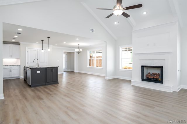 945 Pearl Drive, Prattville, AL 36066