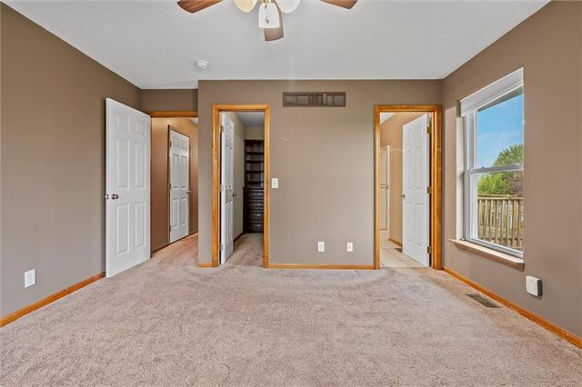 2227 W Ivory Circle, Excelsior Springs, MO 64024
