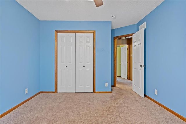 2227 W Ivory Circle, Excelsior Springs, MO 64024