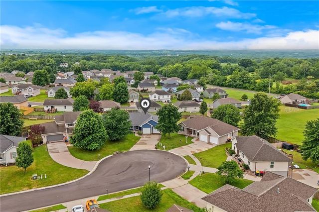 2227 W Ivory Circle, Excelsior Springs, MO 64024