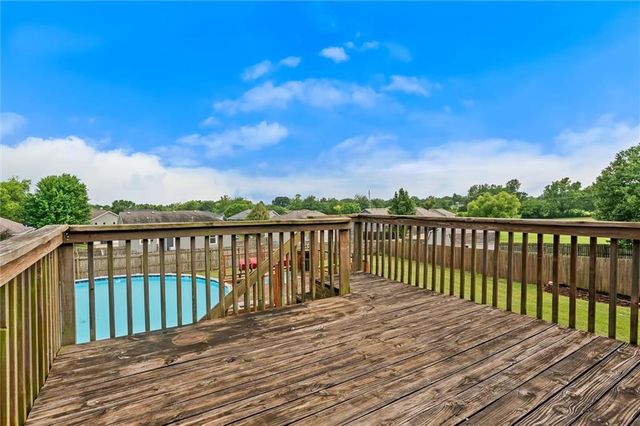 2227 W Ivory Circle, Excelsior Springs, MO 64024