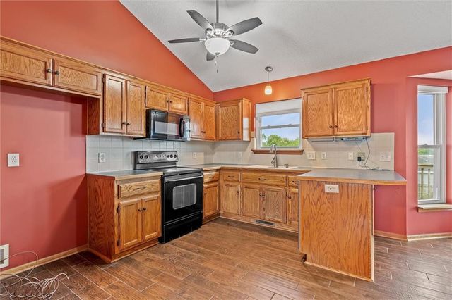 2227 W Ivory Circle, Excelsior Springs, MO 64024