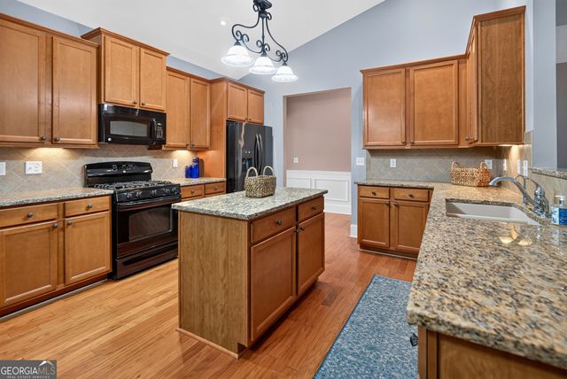 155 Savannah Drive, Senoia, GA 30276