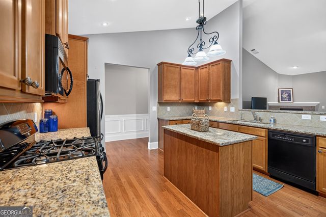 155 Savannah Drive, Senoia, GA 30276