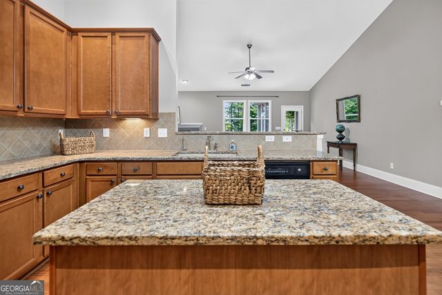 155 Savannah Drive, Senoia, GA 30276