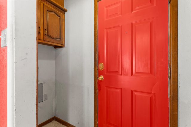 102 Eagle Avenue, Levelland, TX 79336