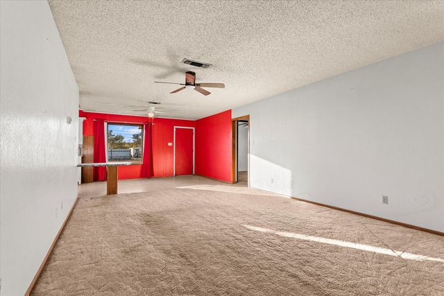 102 Eagle Avenue, Levelland, TX 79336