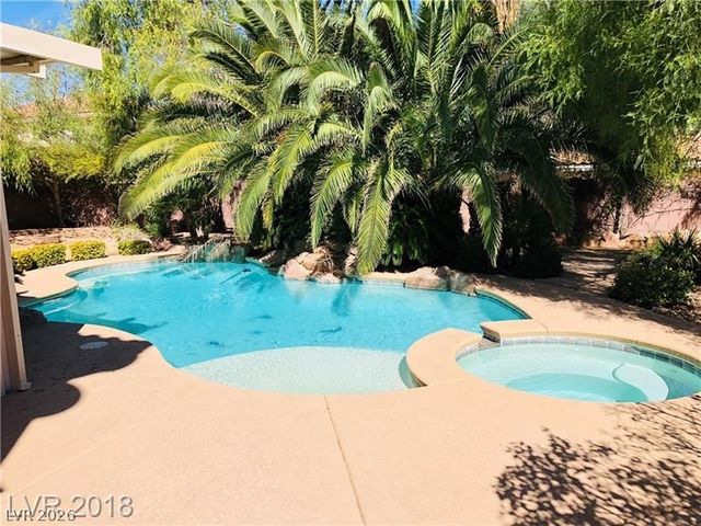 6610 GILDED LANTERN Avenue, Las Vegas, NV 89139