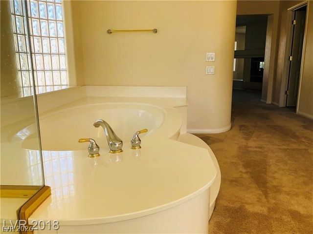 6610 GILDED LANTERN Avenue, Las Vegas, NV 89139