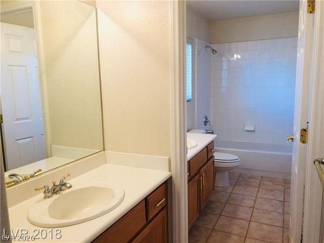 6610 GILDED LANTERN Avenue, Las Vegas, NV 89139