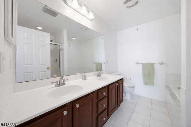 1108 Shadowlawn Dr, Green Brook Twp., NJ 08812