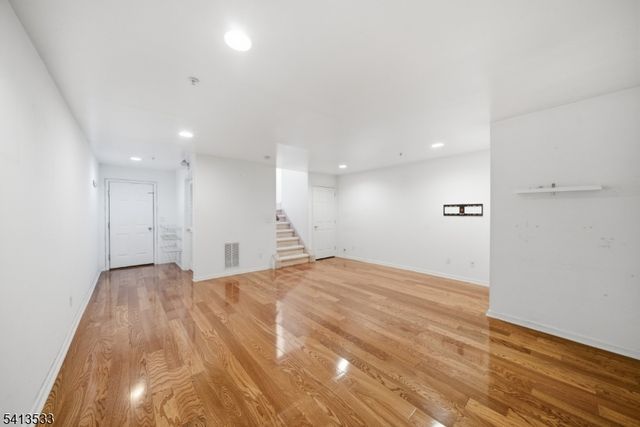 1108 Shadowlawn Dr, Green Brook Twp., NJ 08812