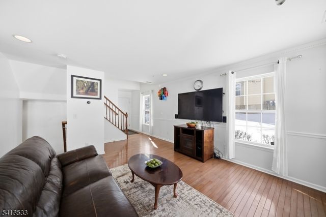 1108 Shadowlawn Dr, Green Brook Twp., NJ 08812