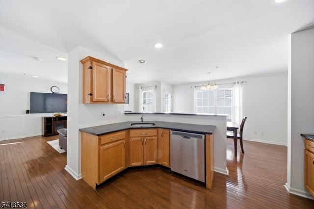 1108 Shadowlawn Dr, Green Brook Twp., NJ 08812