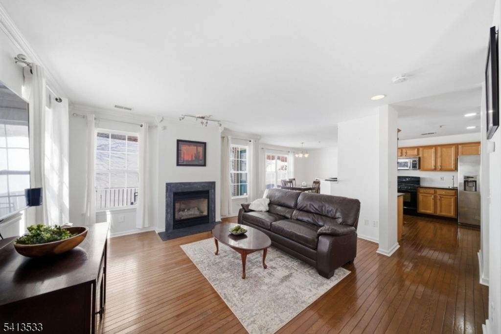 1108 Shadowlawn Dr, Green Brook Twp., NJ 08812