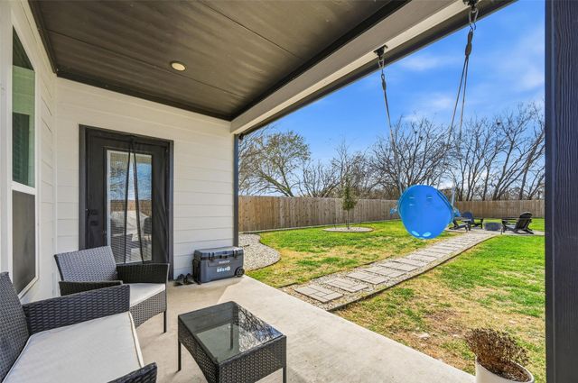 3215 Bill Harrod Street, Dallas, TX 75212