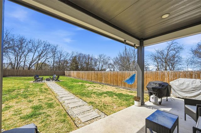 3215 Bill Harrod Street, Dallas, TX 75212