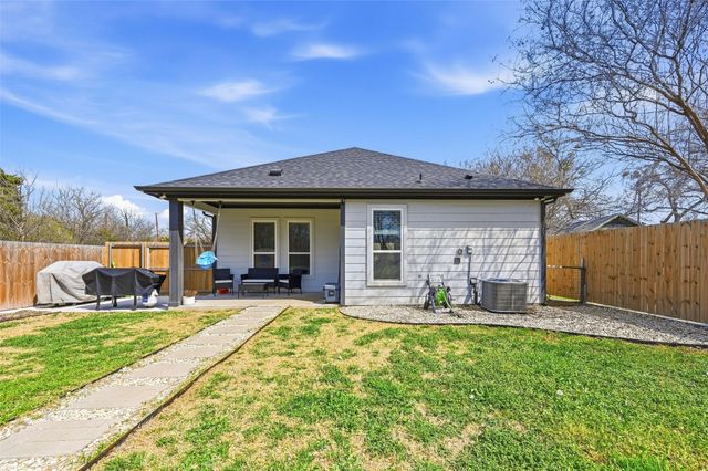 3215 Bill Harrod Street, Dallas, TX 75212