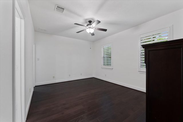 28733 Lakeside Green, Magnolia, TX 77355