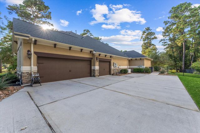 28733 Lakeside Green, Magnolia, TX 77355