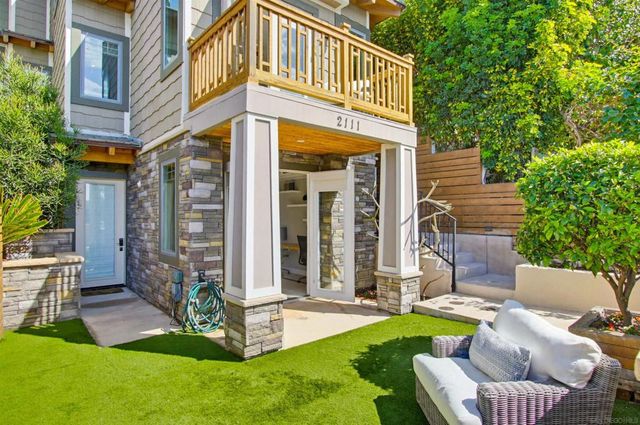 2111 Edinburg, Cardiff By The Sea, CA 92007