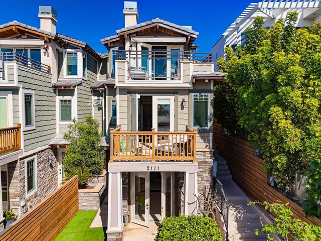 2111 Edinburg, Cardiff By The Sea, CA 92007