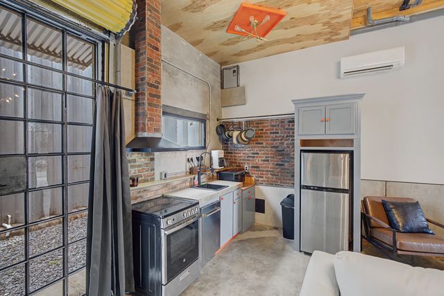 2204 Austin Ave, Nashville, TN 37210