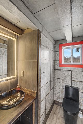 2204 Austin Ave, Nashville, TN 37210