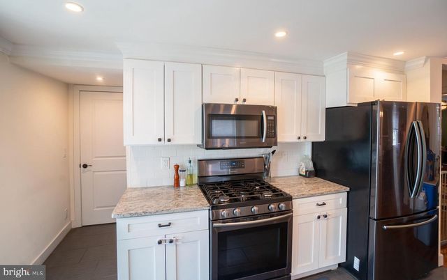 76 6TH AVE, Hamilton Township, NJ 08619