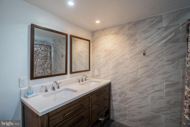 76 6TH AVE, Hamilton Township, NJ 08619